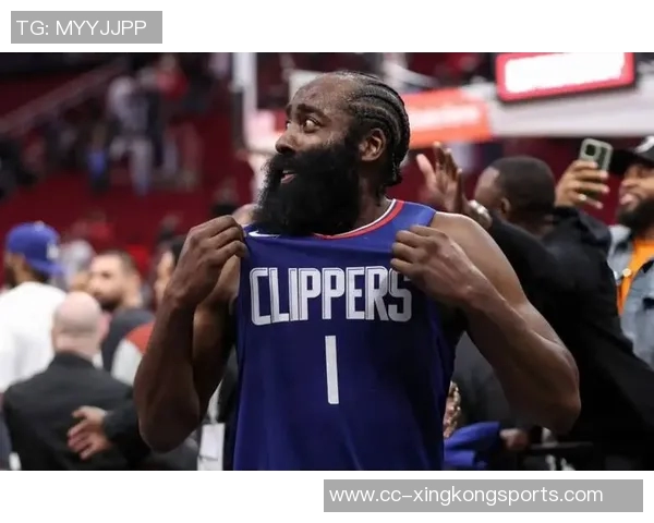 哈登赞范甘迪定制文化衫展现疯狂热情全力支持球队