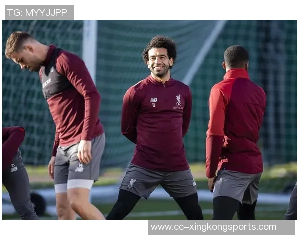 萨拉赫健身房训练照曝光腹肌线条引发粉丝热议与赞叹