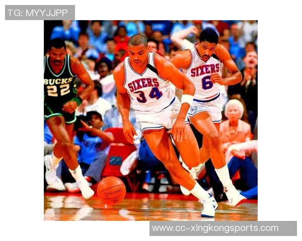 总助攻历史第二的传奇前锋41岁仍能砍下26分10助攻令人怀念辉煌岁月