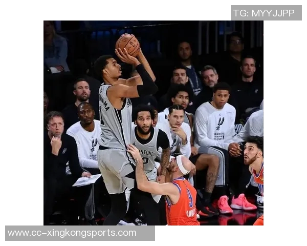 戈贝尔因垫脚文班遭罚一级恶意与技犯马刺获四罚球及球权优势